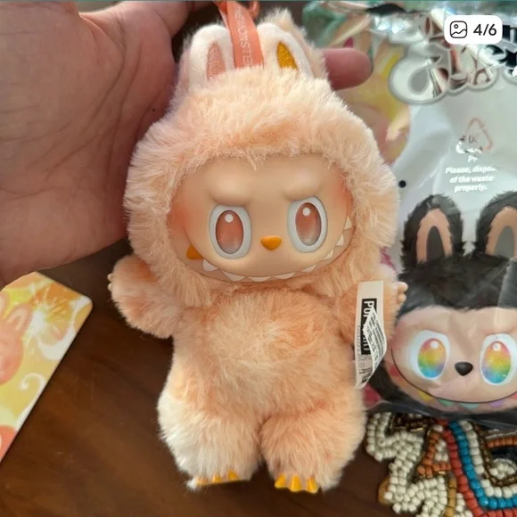 Labubu *Authentic* Big Into Energy - Picture 1 of 2